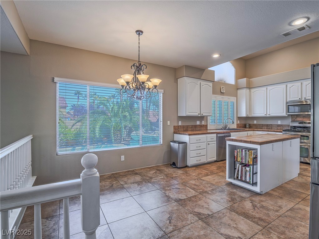 8412 Eagle Eye Avenue