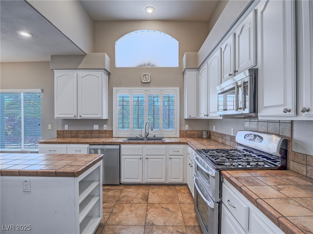 8412 Eagle Eye Avenue