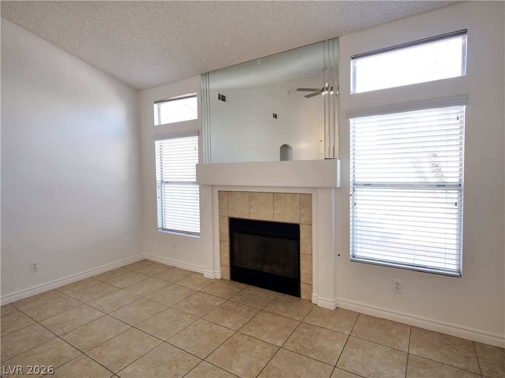 5525 Desert Valley Drive