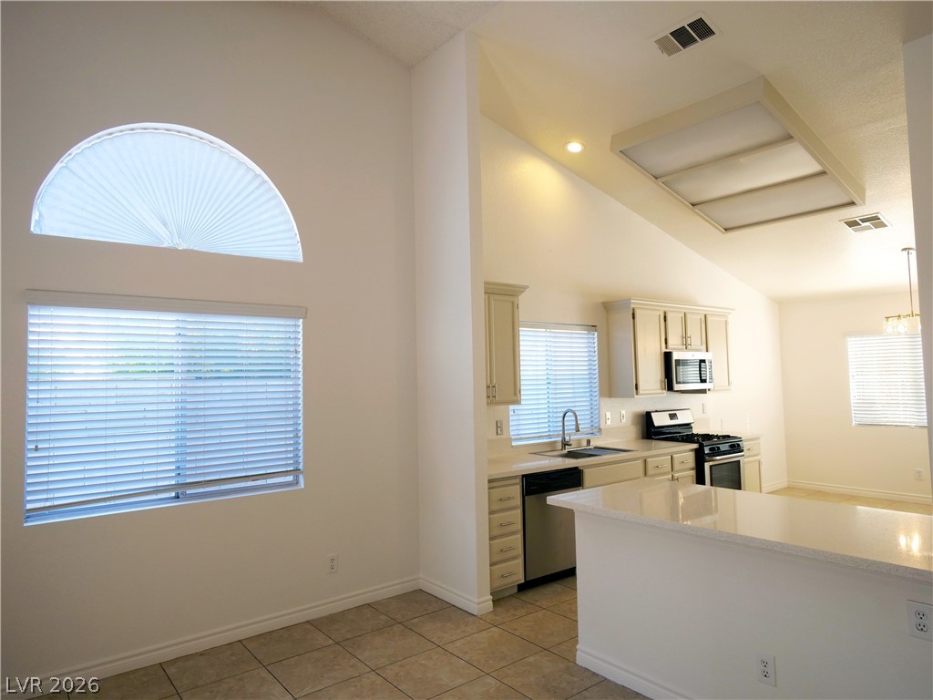 5525 Desert Valley Drive
