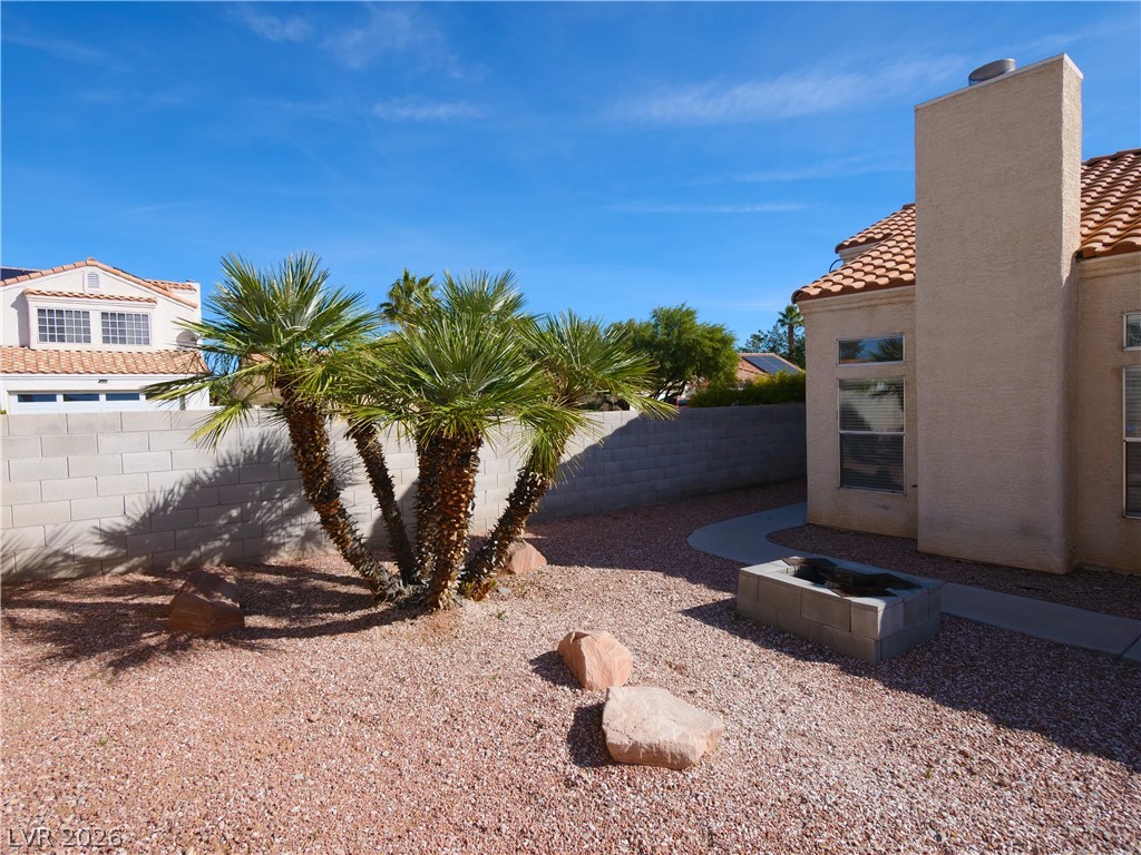 5525 Desert Valley Drive