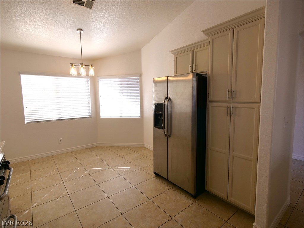 5525 Desert Valley Drive