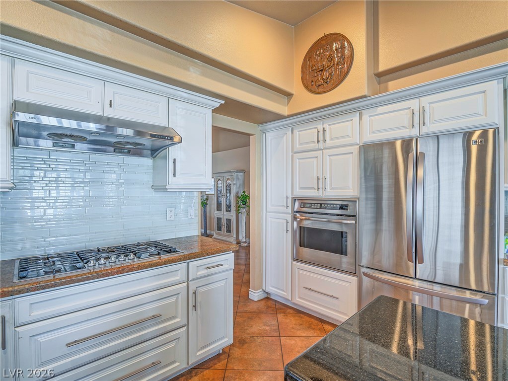 8245 Arch Bay Lane