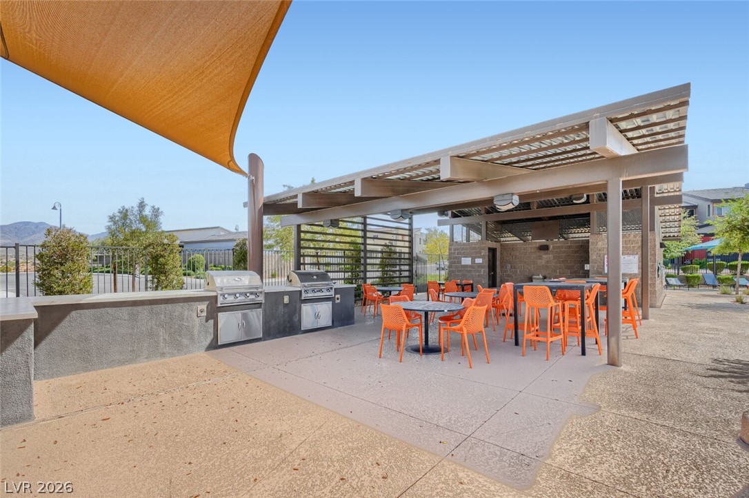 3197 Vittoria Avenue