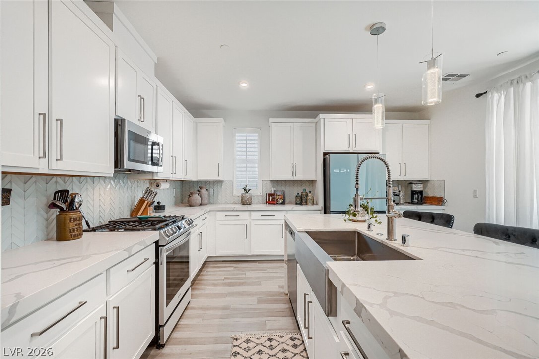 3197 Vittoria Avenue