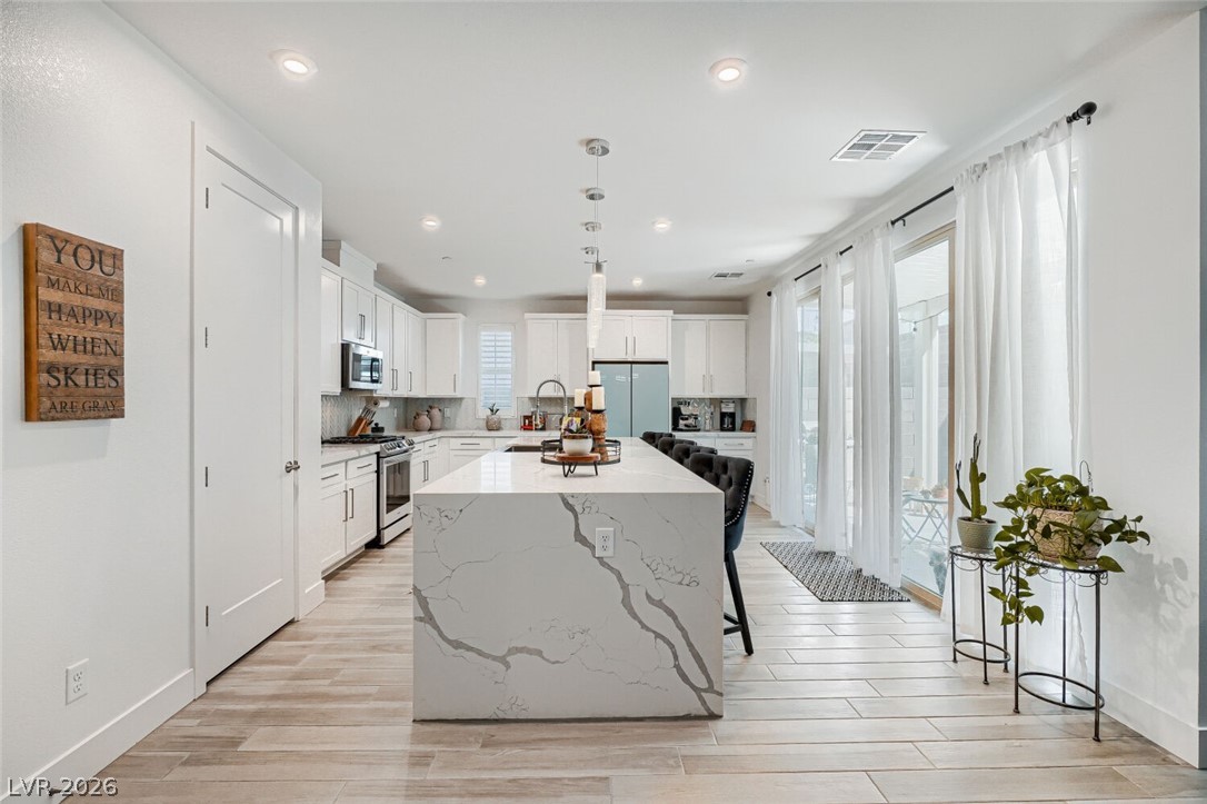 3197 Vittoria Avenue