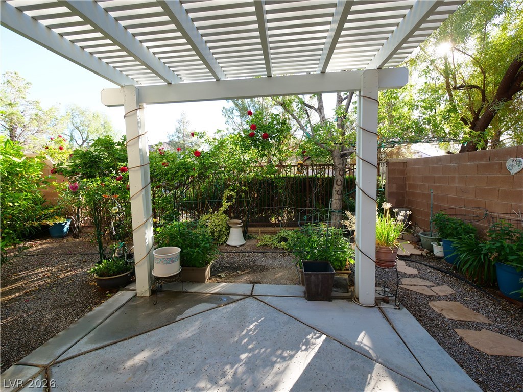 924 Percy Arms Street