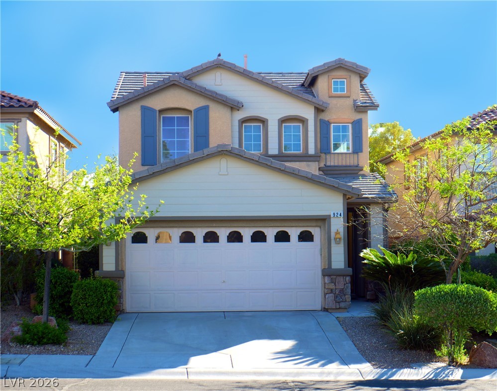 924 Percy Arms Street