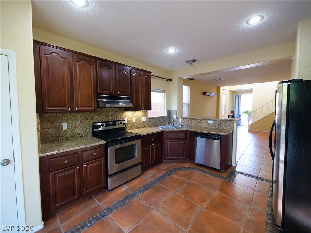 924 Percy Arms Street