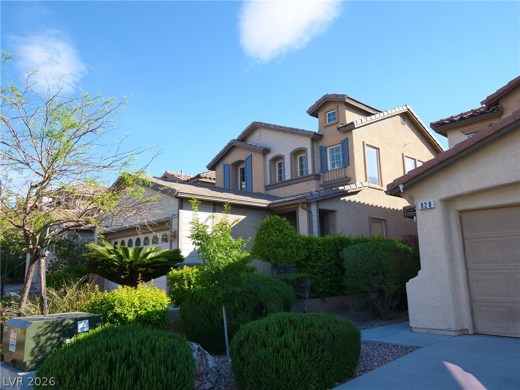 924 Percy Arms Street