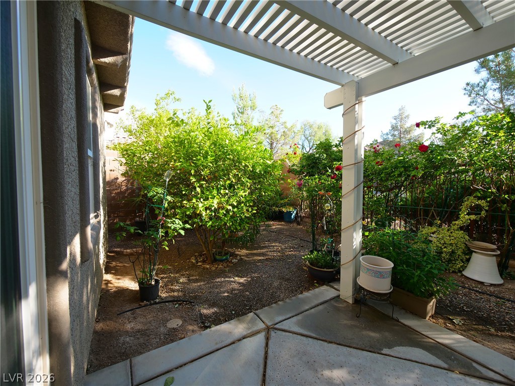 924 Percy Arms Street