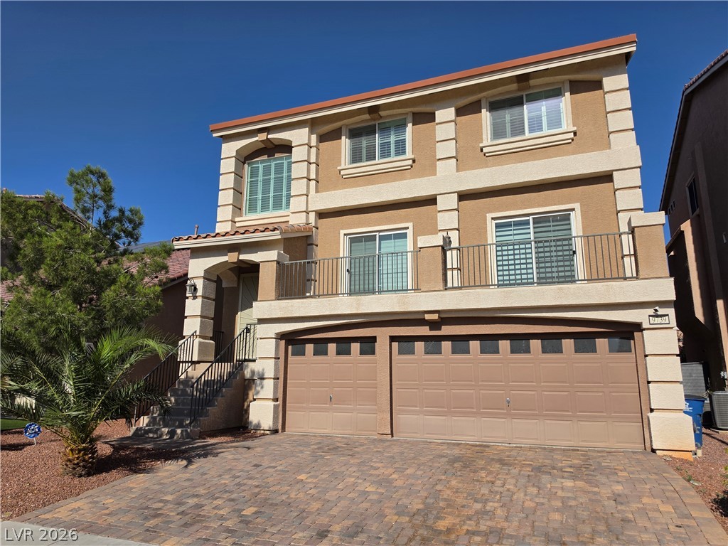9739 Fox Estate Street