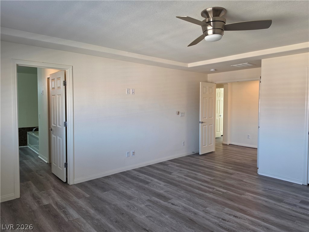 9739 Fox Estate Street