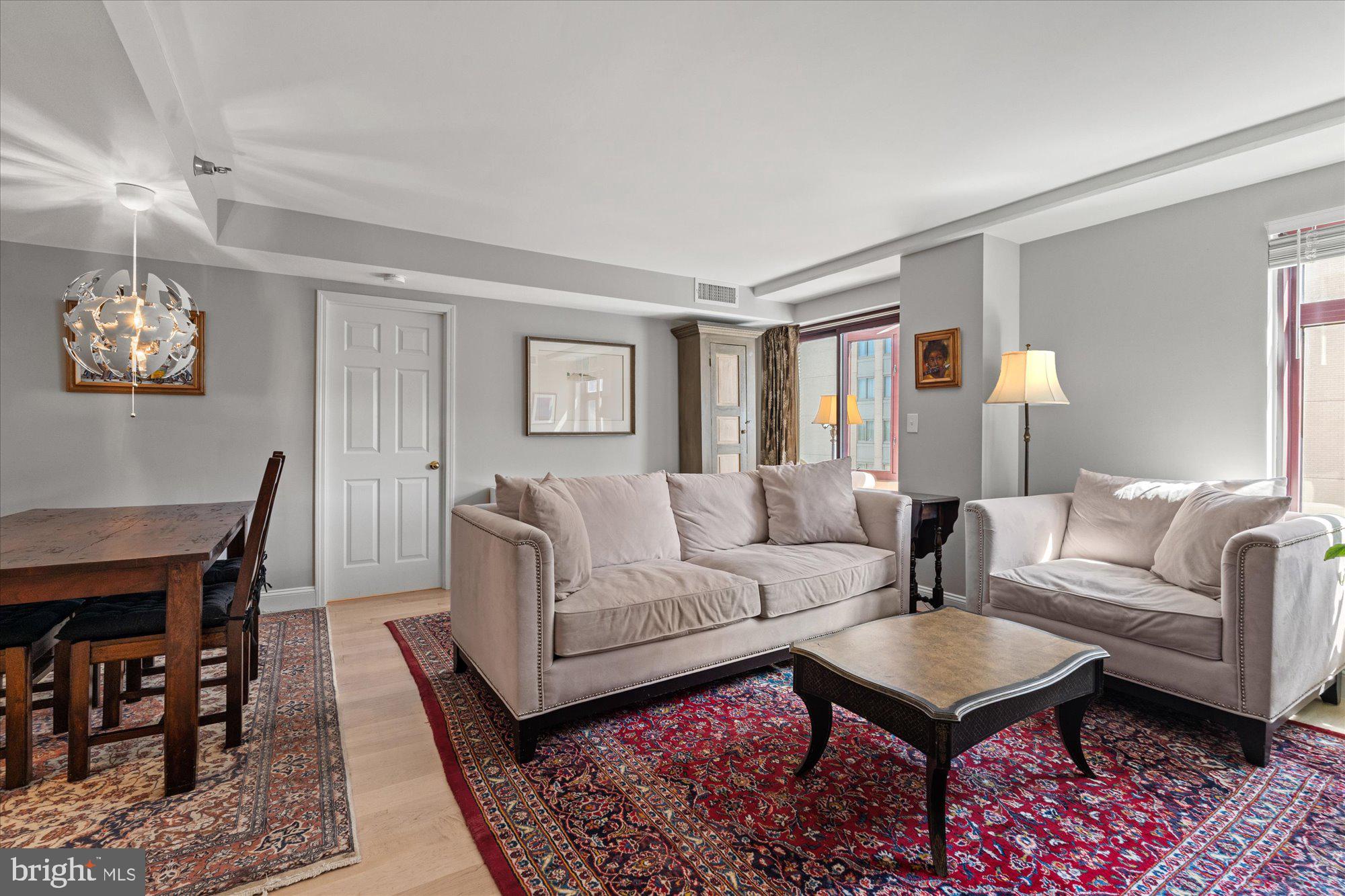 2400 Clarendon BOULEVARD Unit: 606