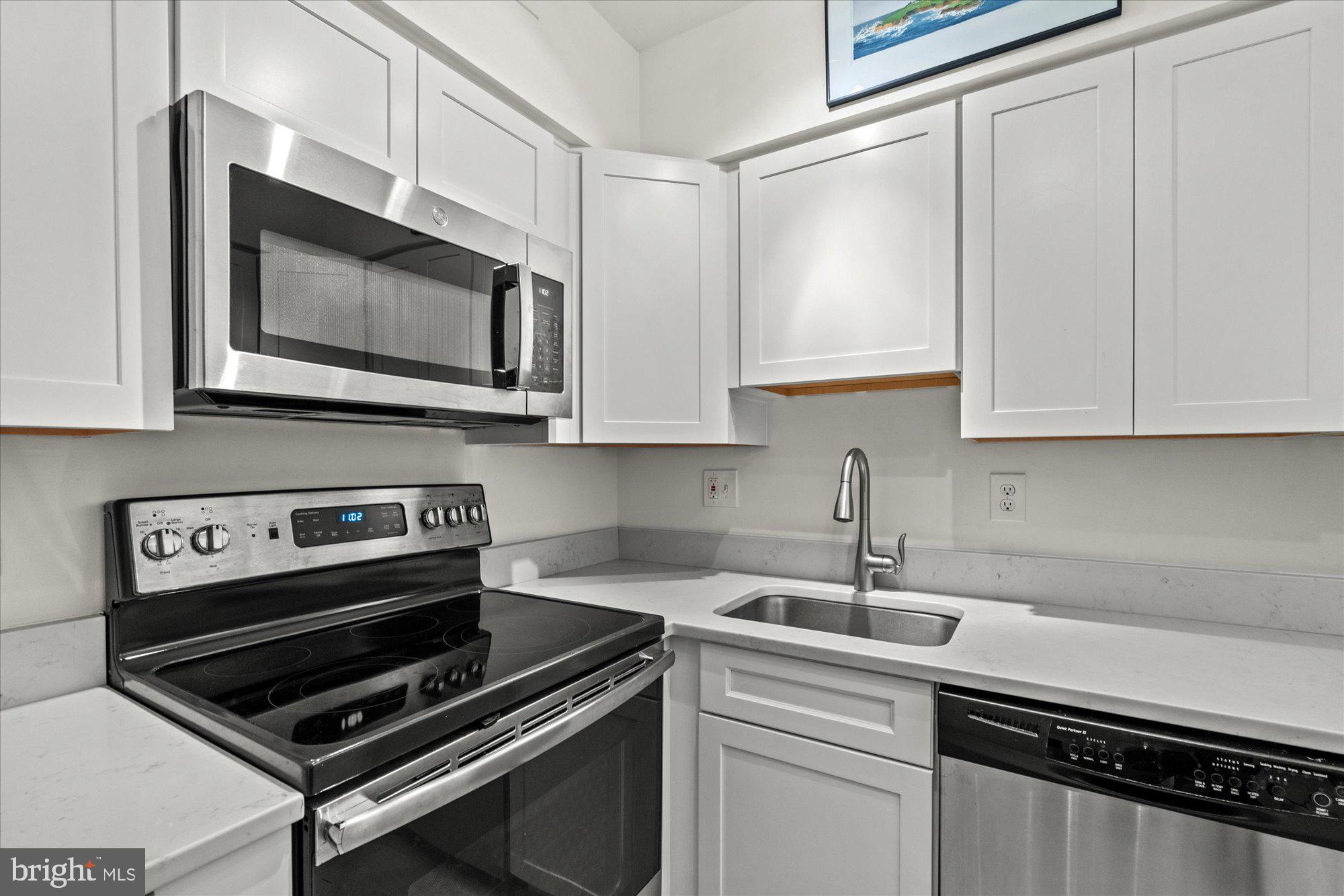 2400 Clarendon BOULEVARD Unit: 606