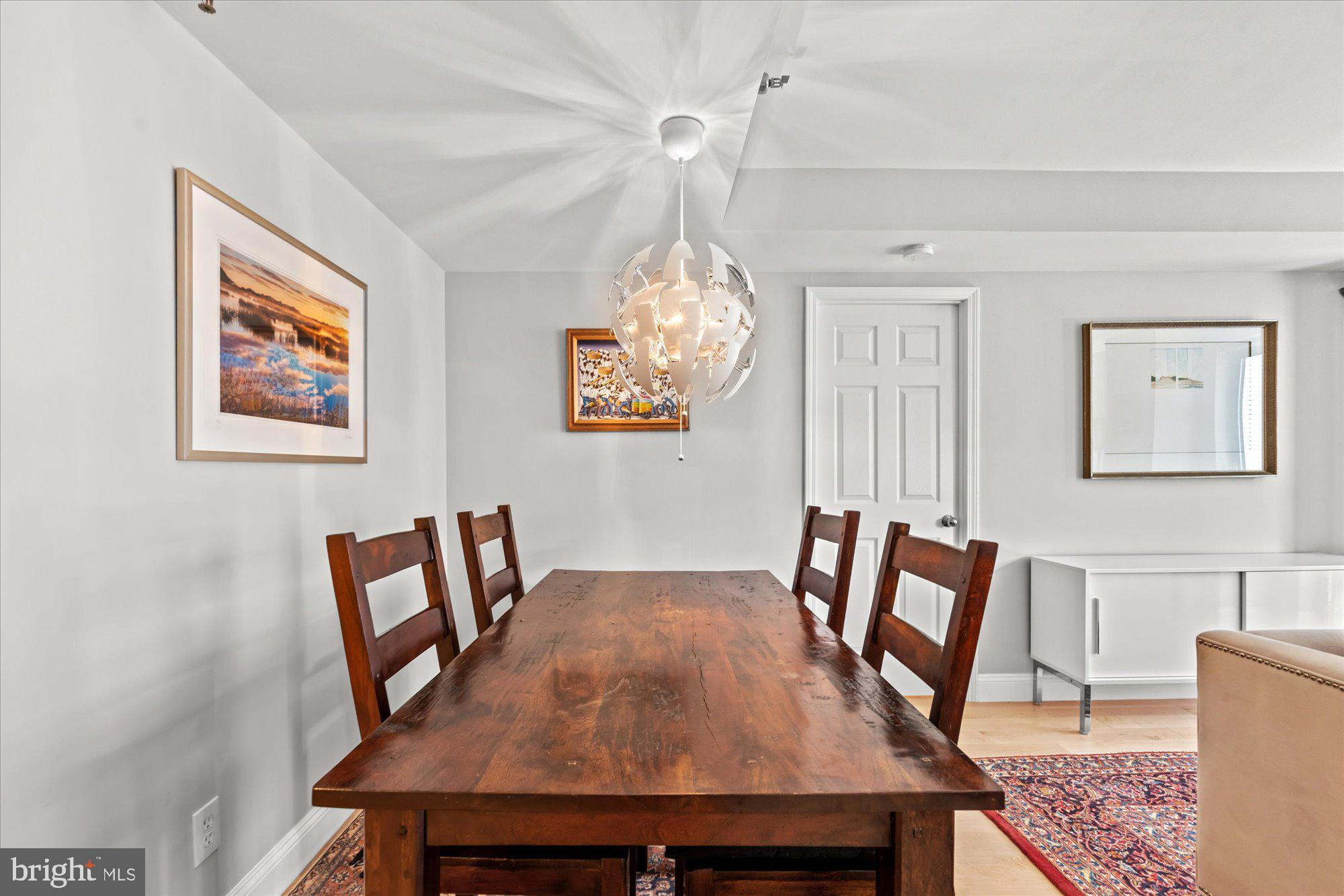 2400 Clarendon BOULEVARD Unit: 606