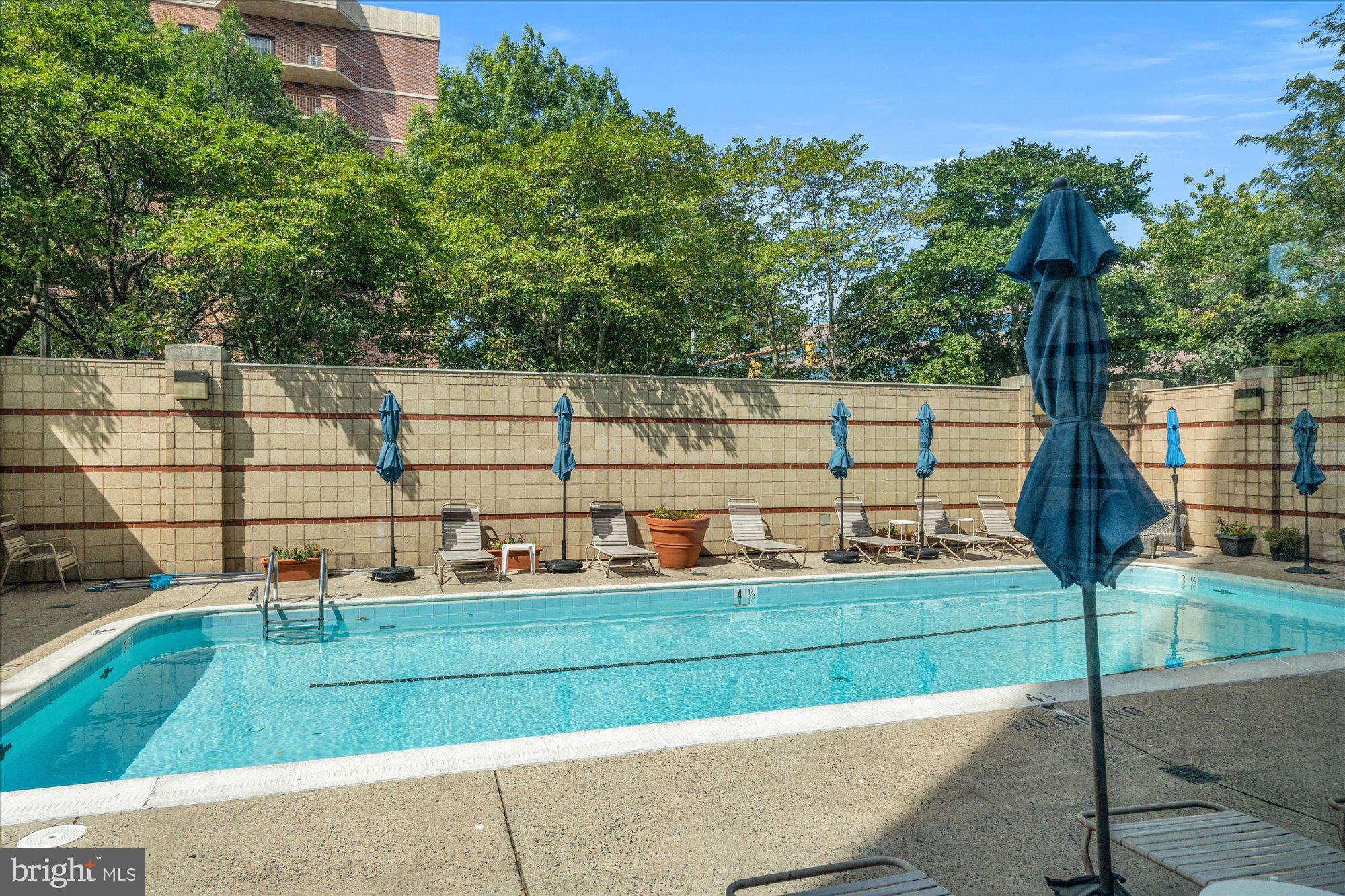 2400 Clarendon BOULEVARD Unit: 606