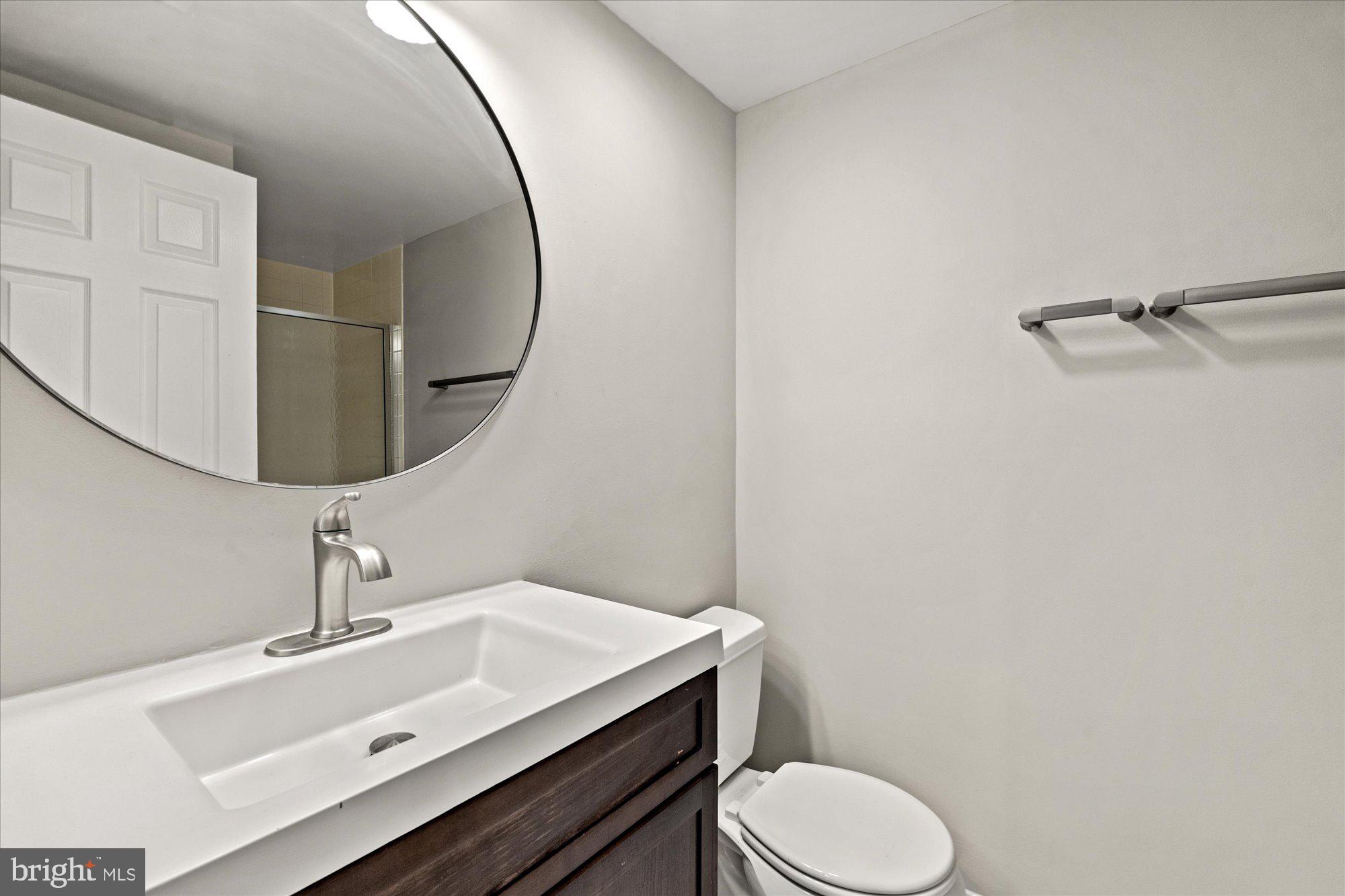 2400 Clarendon BOULEVARD Unit: 606