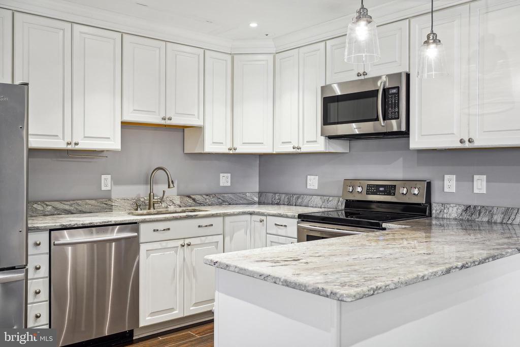 4113 11TH PL N