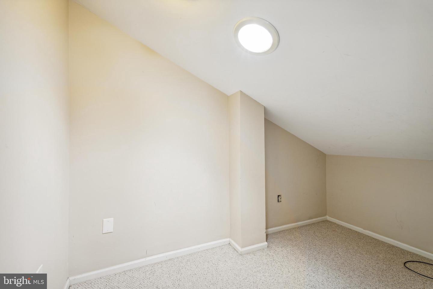 4113 11TH PL N