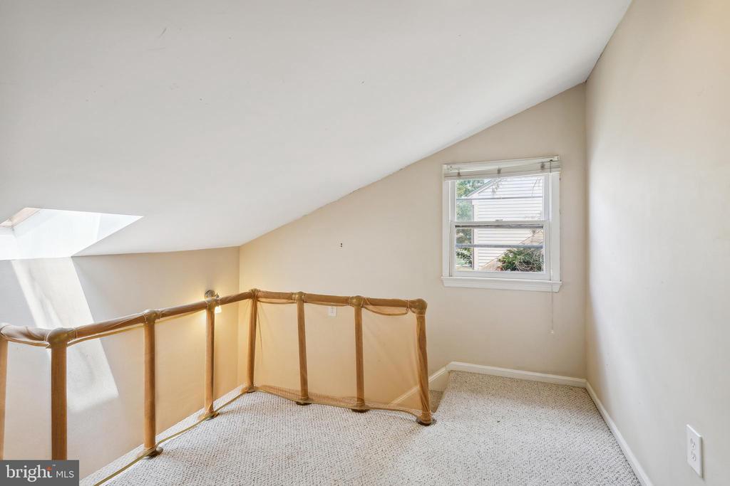 4113 11TH PL N