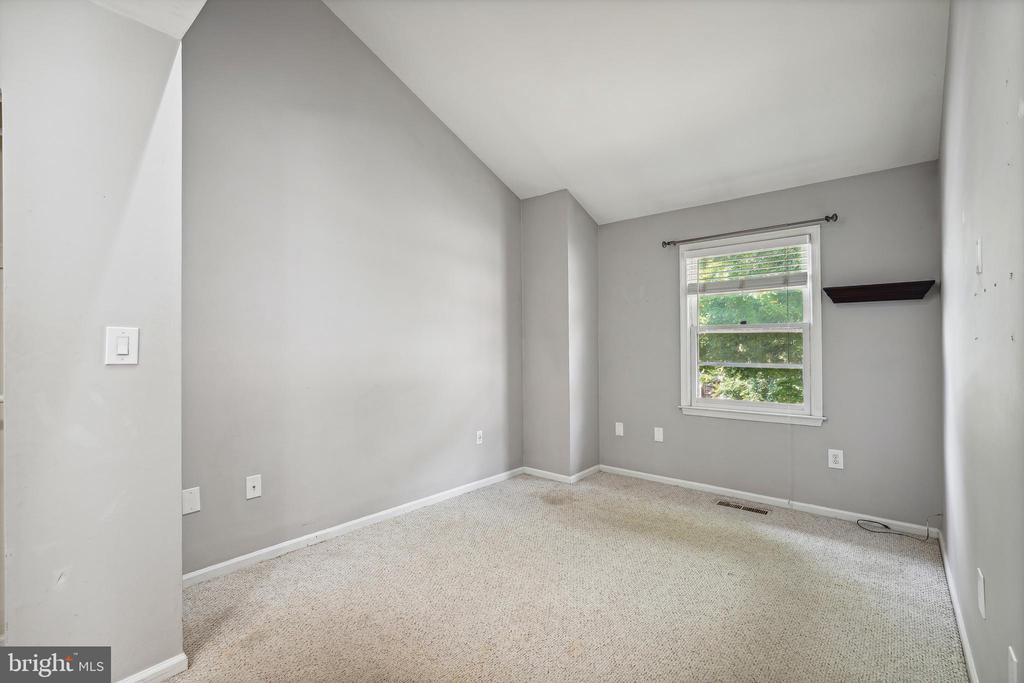 4113 11TH PL N