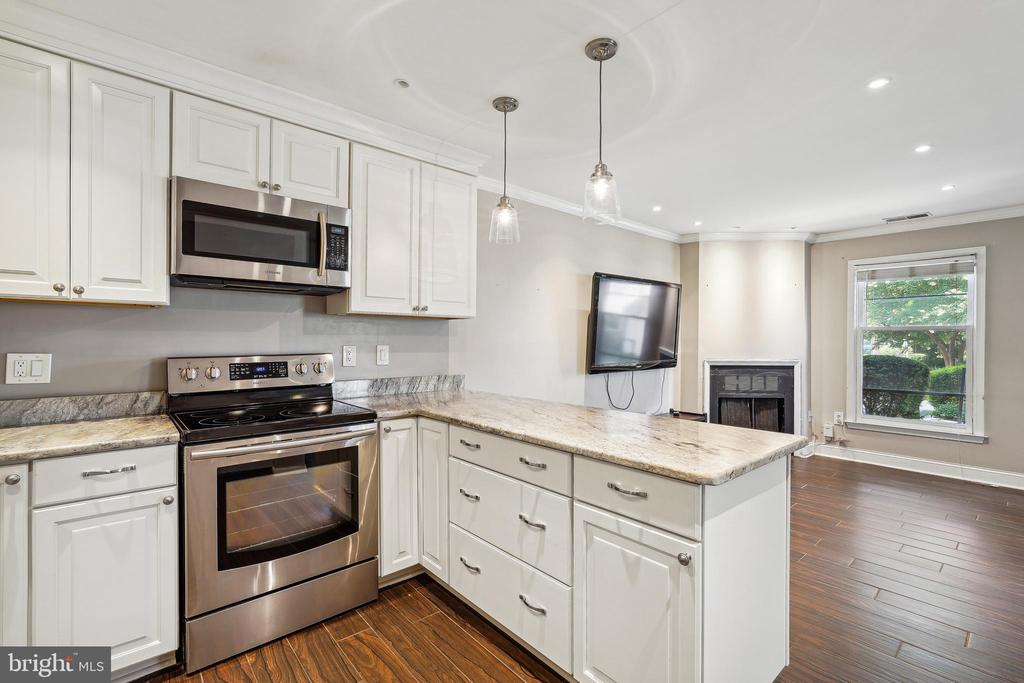 4113 11TH PL N