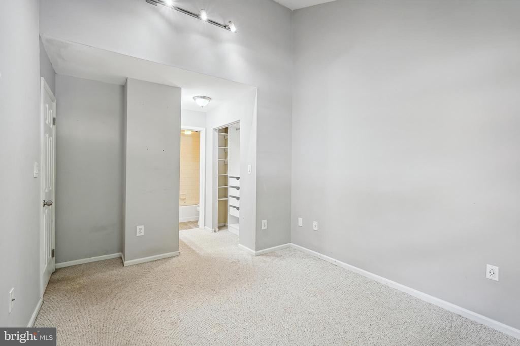 4113 11TH PL N