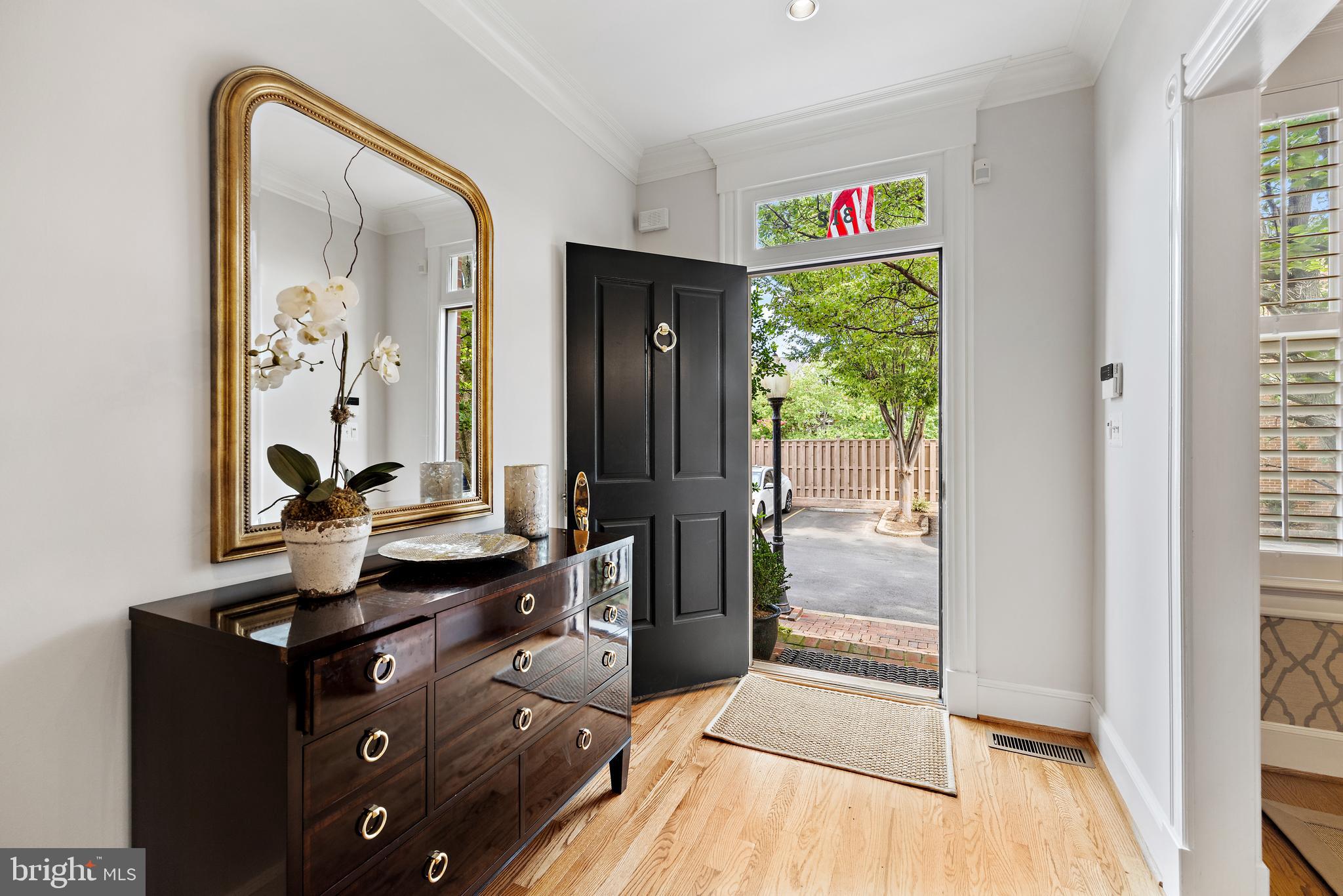 312 N Fairfax STREET