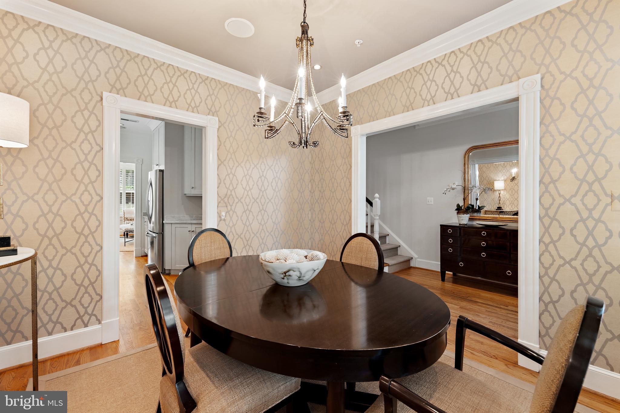 312 N Fairfax STREET