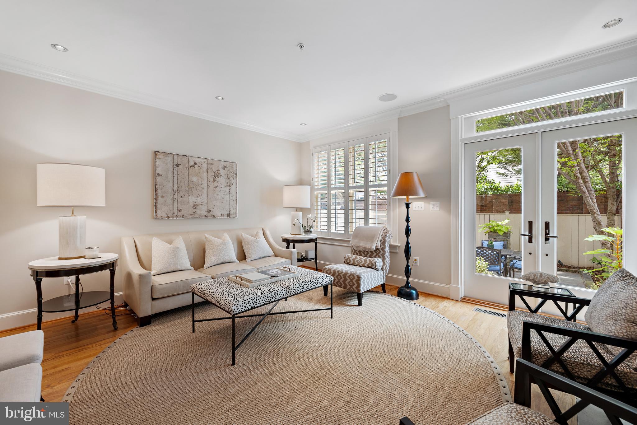 312 N Fairfax STREET