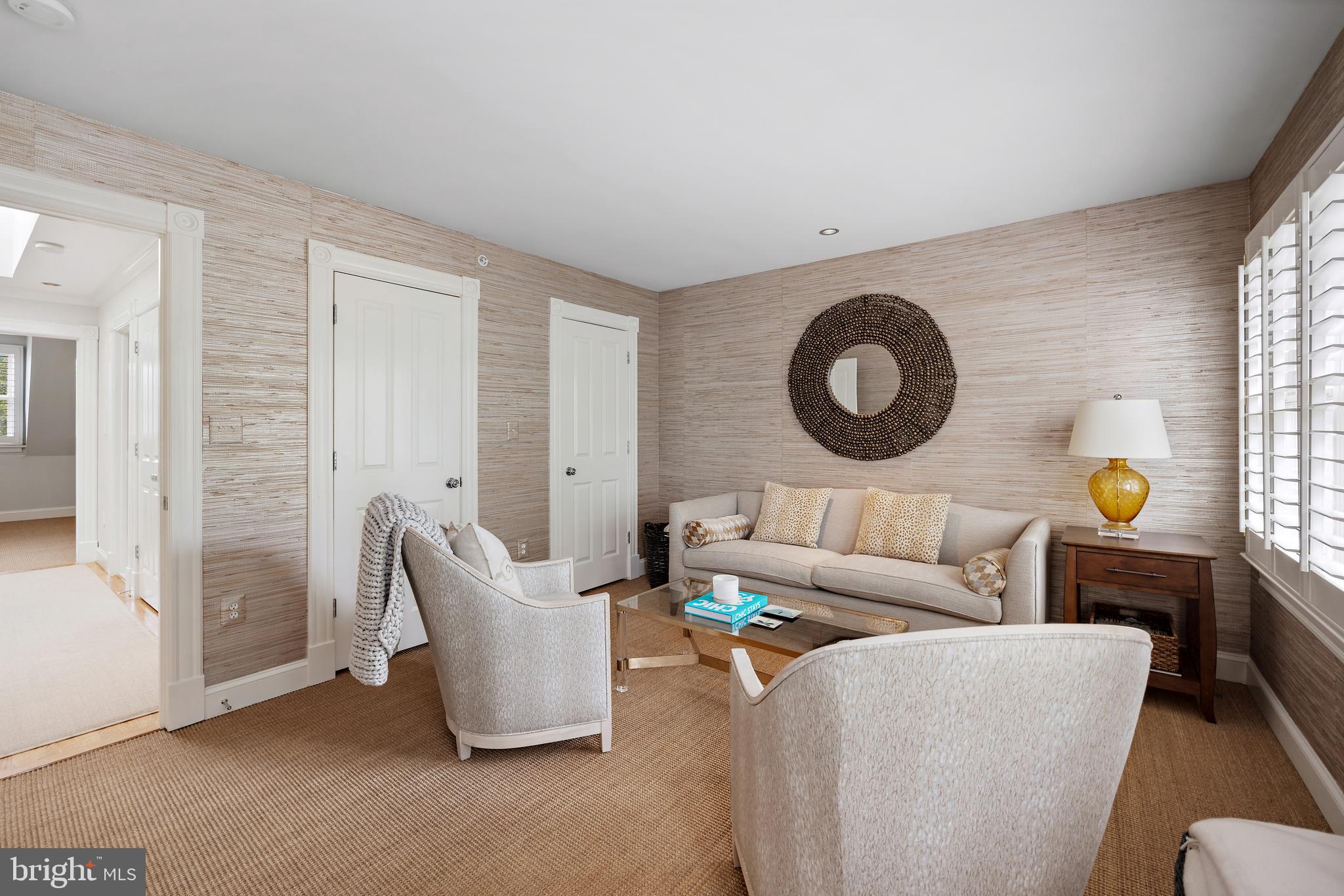 312 N Fairfax STREET