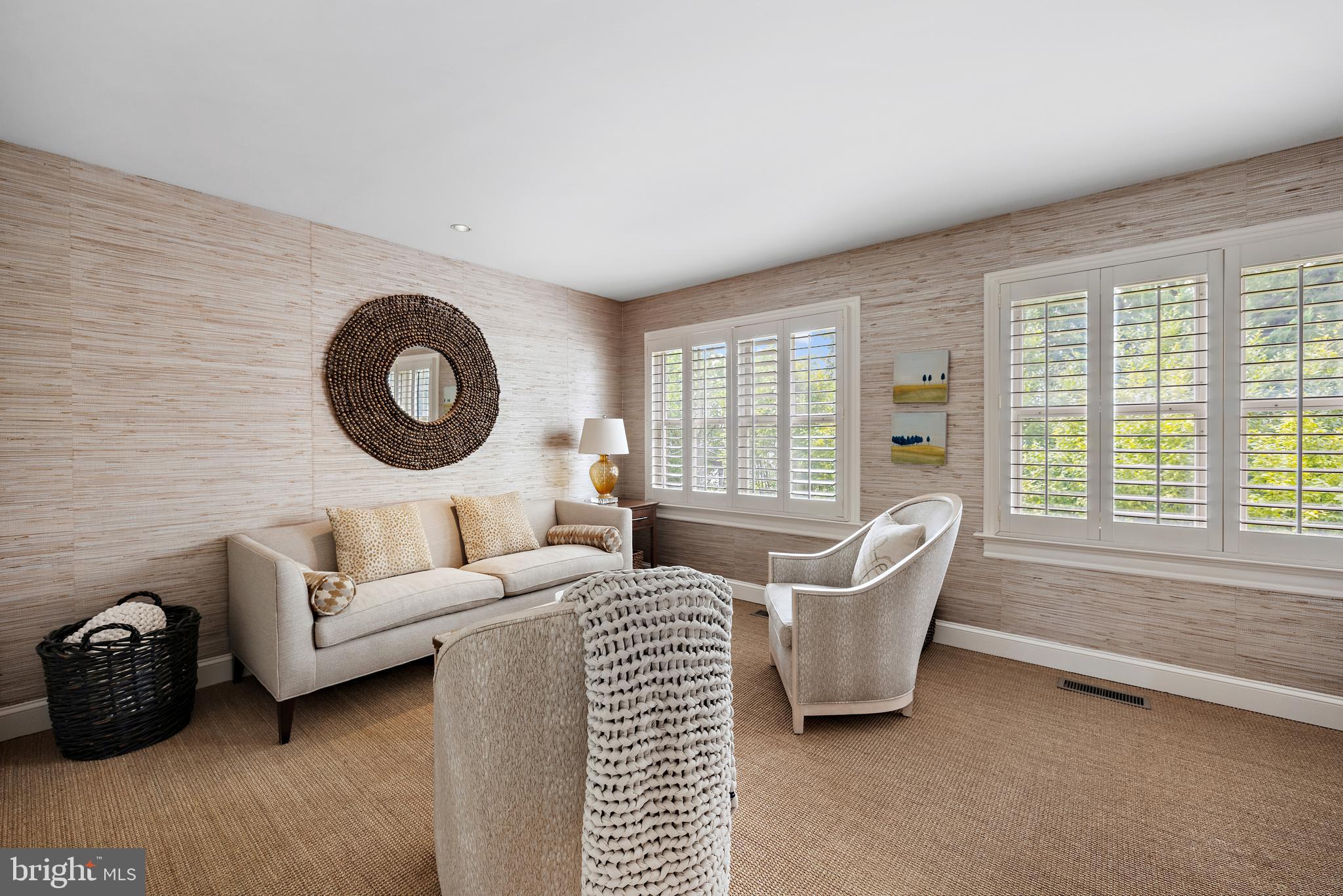 312 N Fairfax STREET