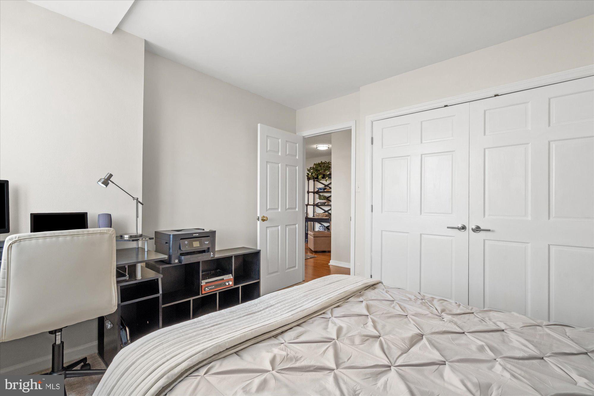 501 SLATERS LANE 611