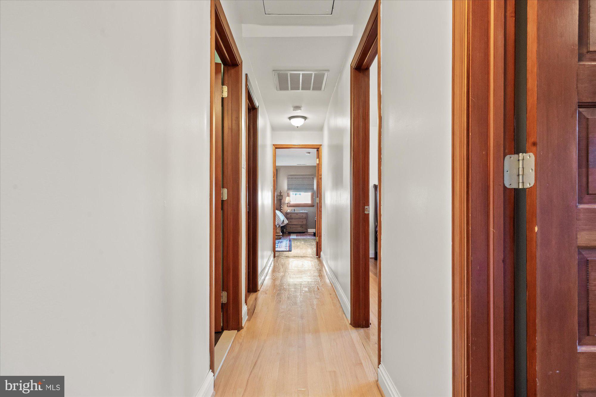 1042 Dalebrook DRIVE