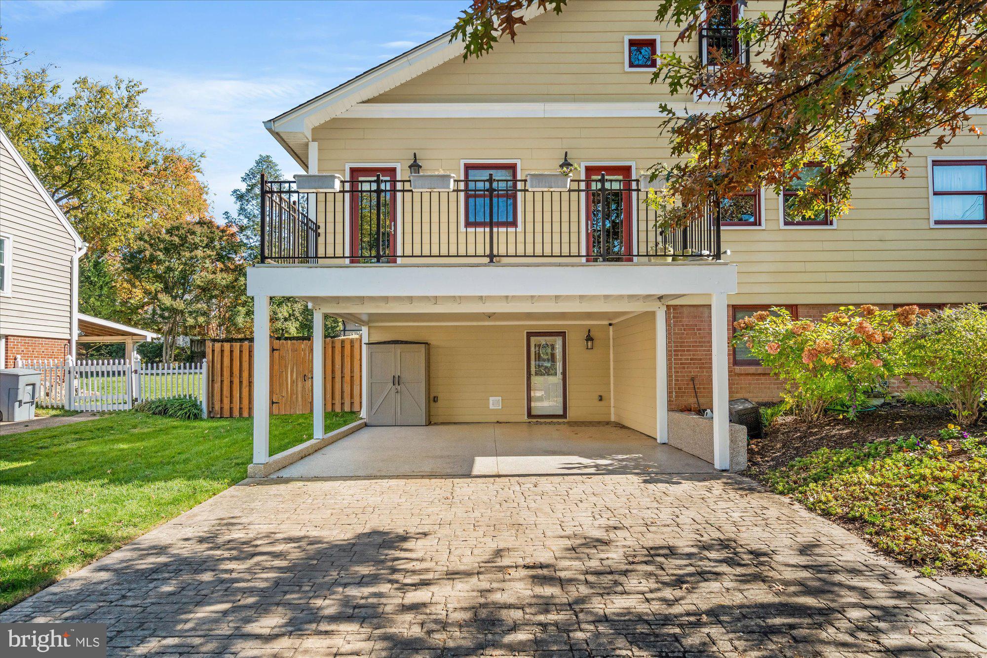 1042 Dalebrook DRIVE