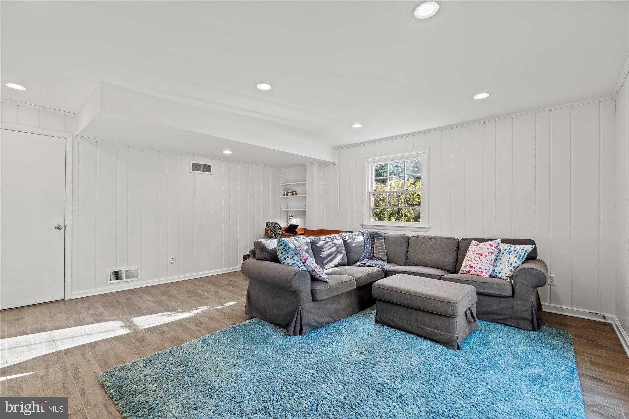 8408 Felton LANE