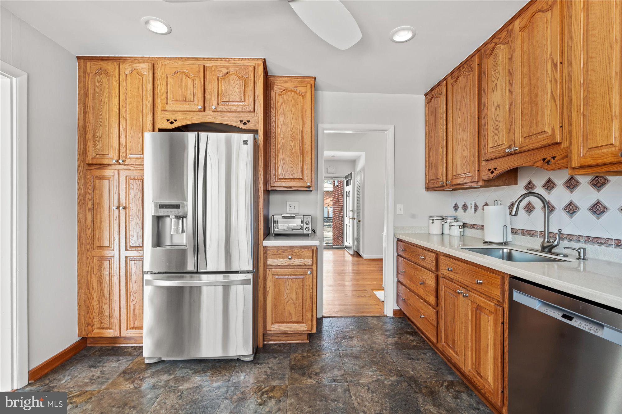 8408 Felton LANE