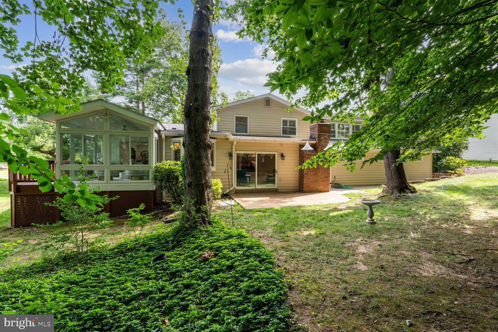 9100 Ashmeade Dr