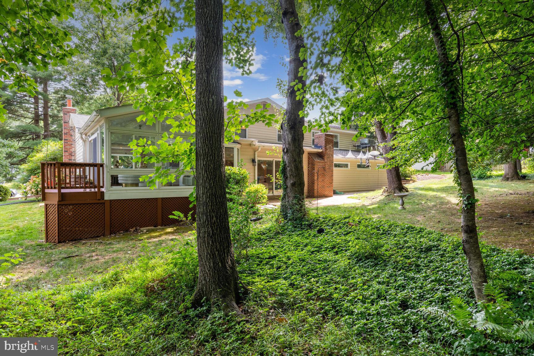 9100 Ashmeade Dr