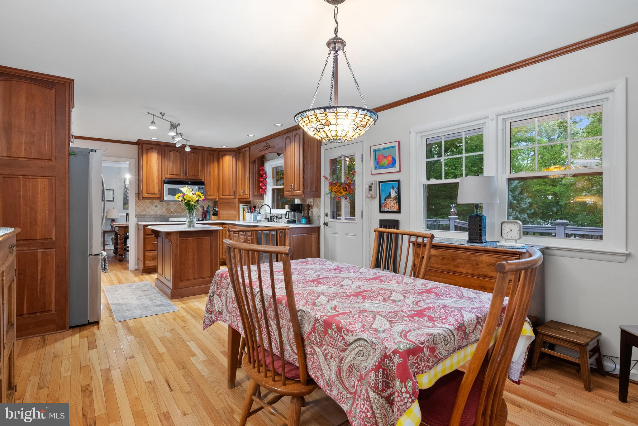 2210 Collingwood Rd