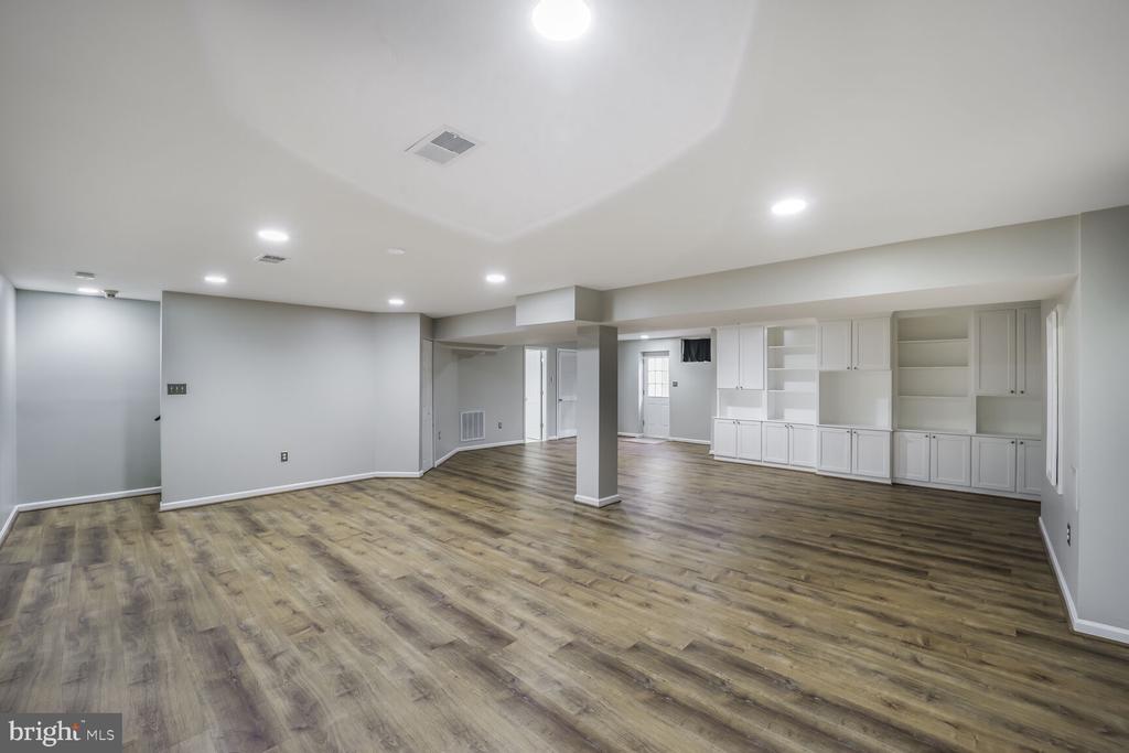 8204 Collingwood Ct
