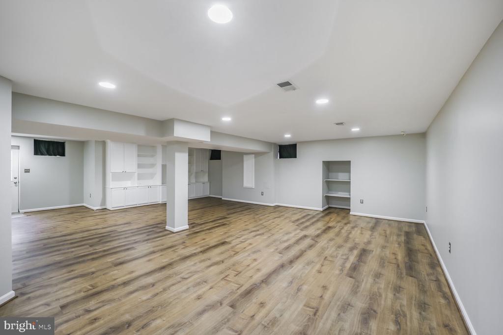 8204 Collingwood Ct
