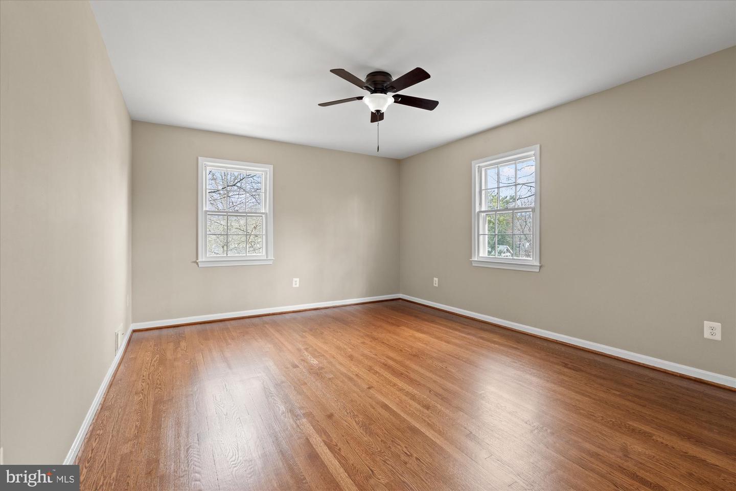 1003 Potomac Ln