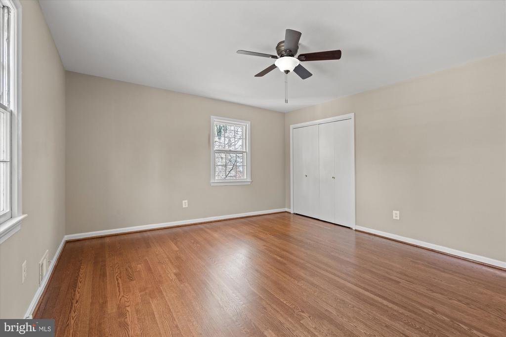 1003 Potomac Ln