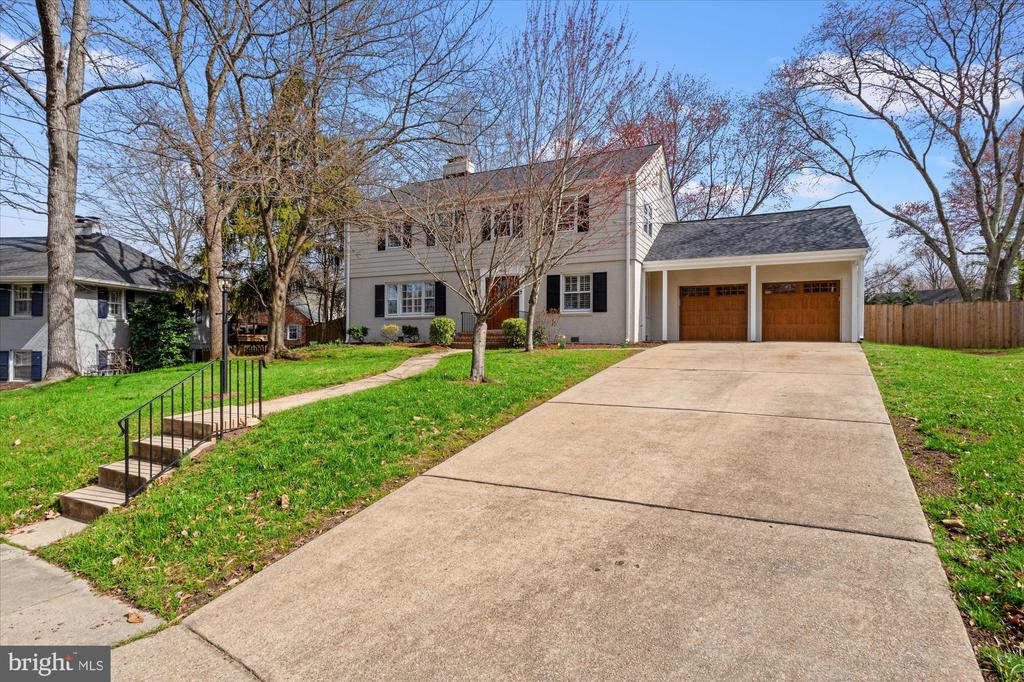 1003 Potomac Ln