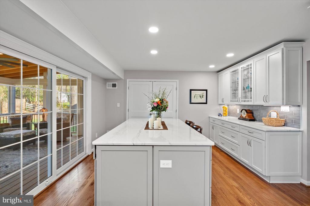 3808 Westgate Dr