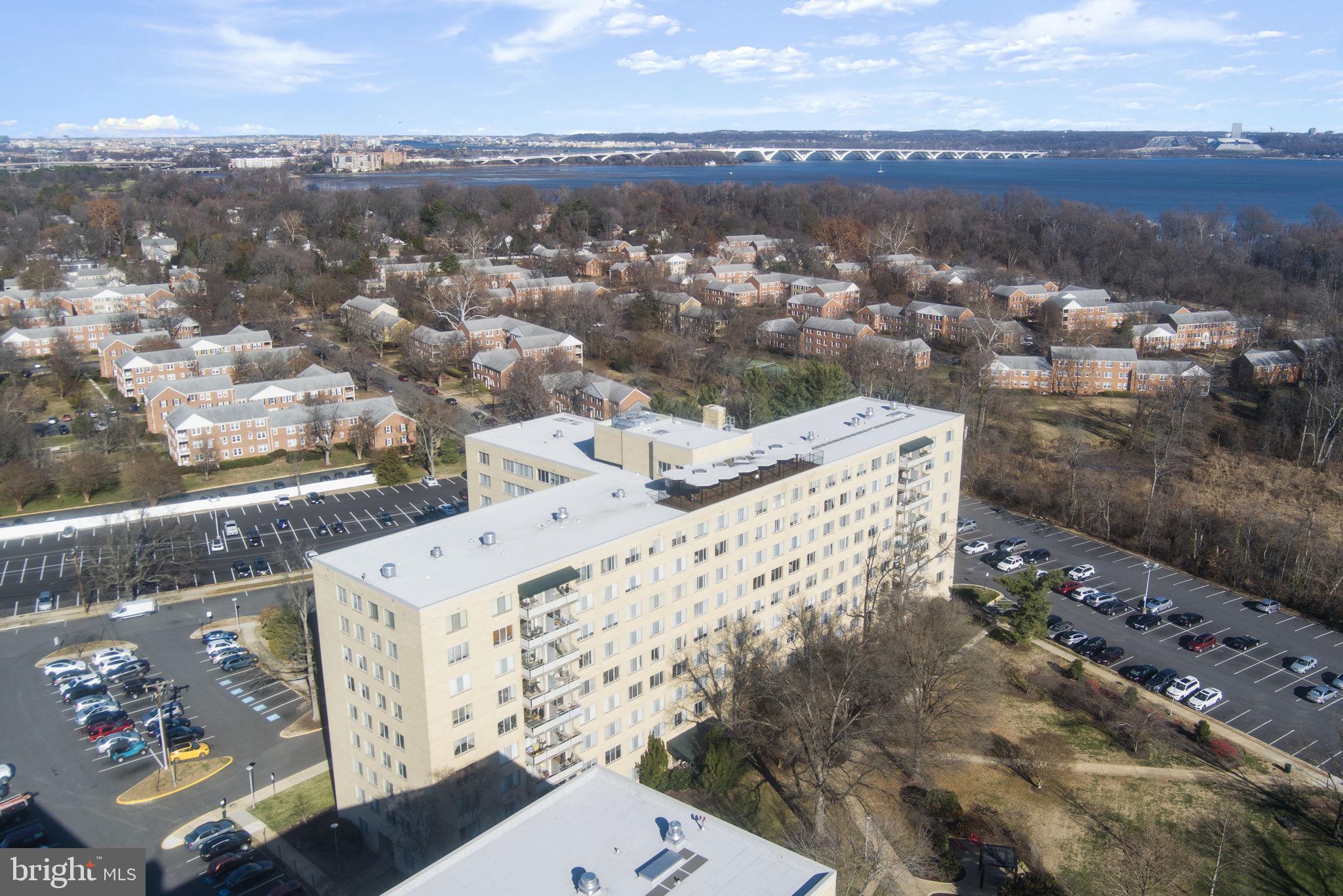 6621 WAKEFIELD DRIVE 910