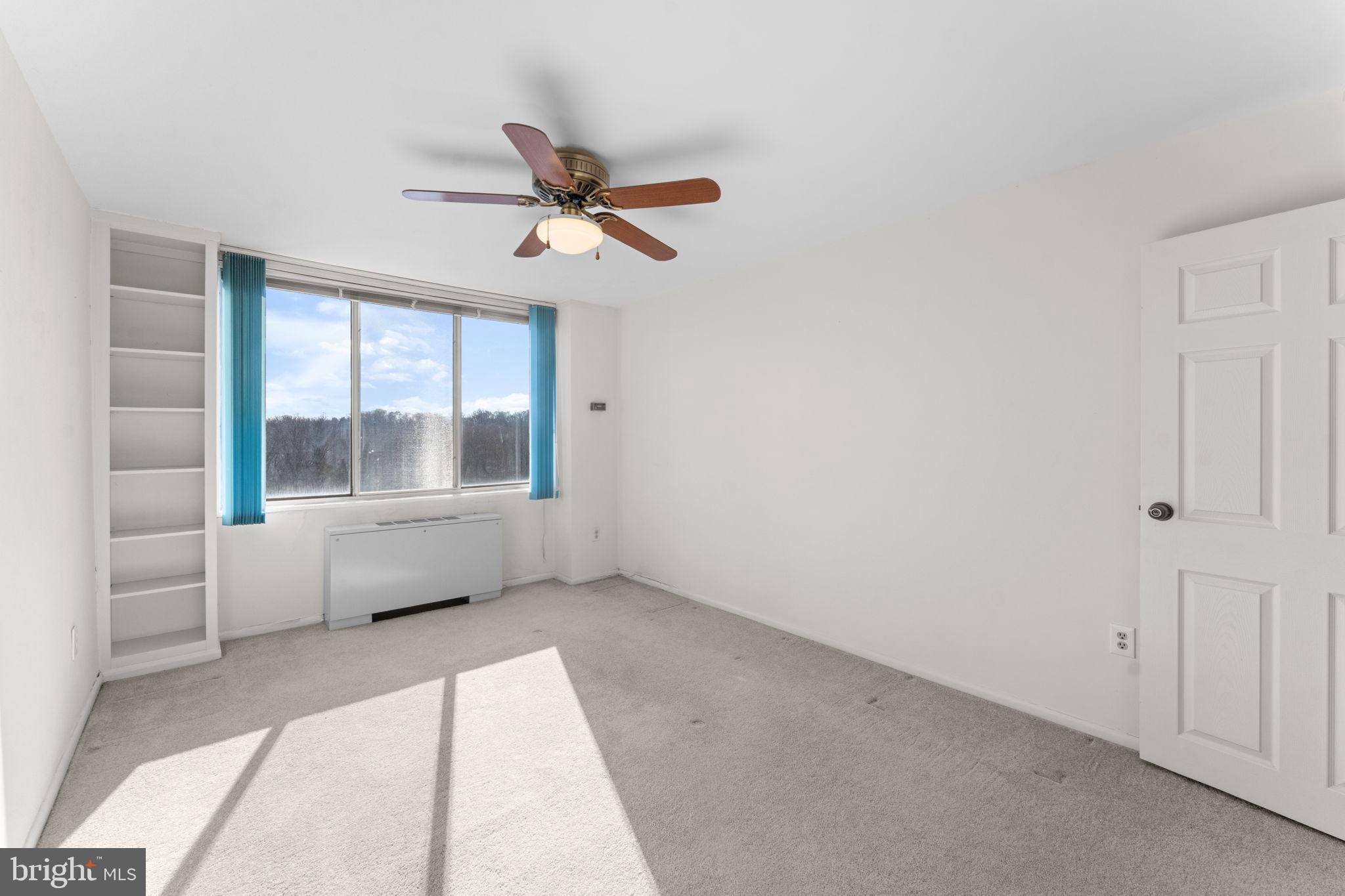 6621 WAKEFIELD DRIVE 910