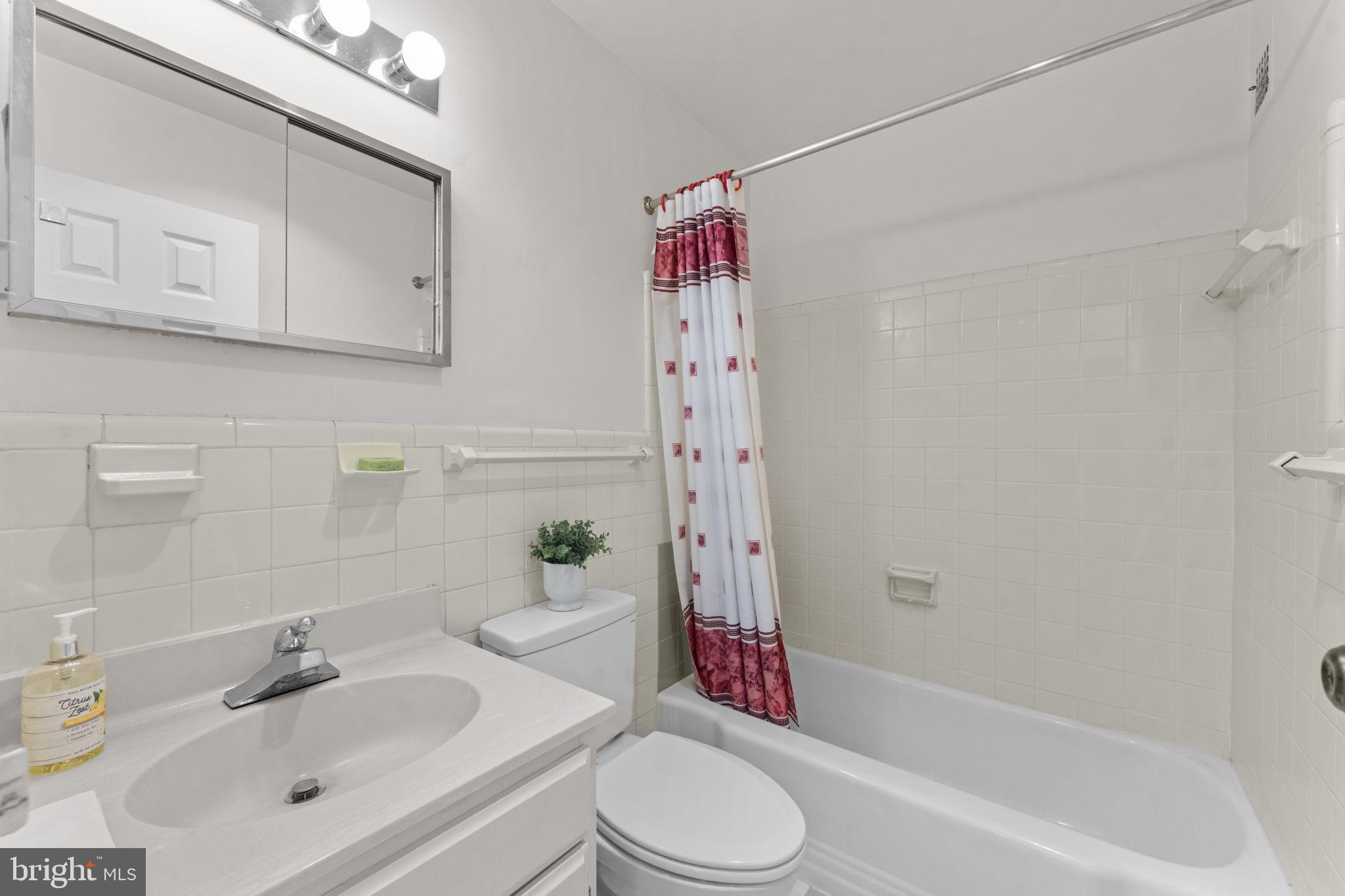 6621 WAKEFIELD DRIVE 910